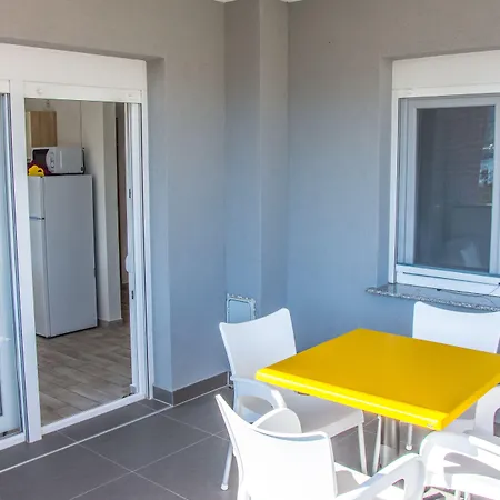 Apartment Franci Pag Town