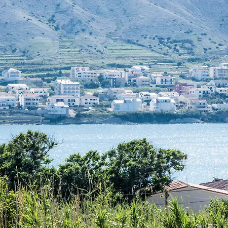 아파트 Franci Pag With Heating And Open Year 파그