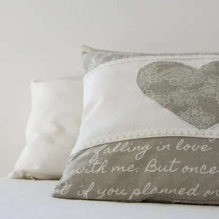 Franci Pag With Heating And Open Year 아파트 파그