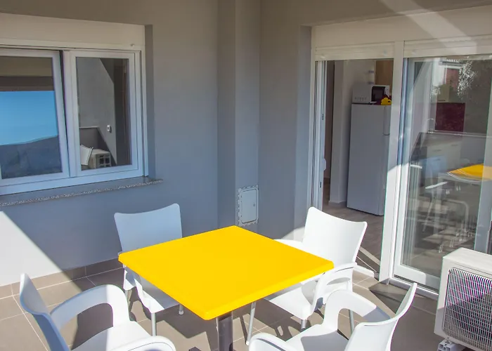 Franci Pag With Heating And Open Year Apartman Pag Town