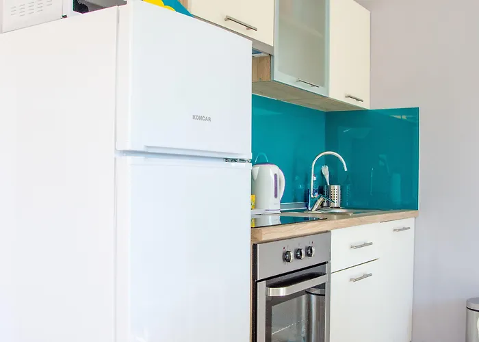 Apartman Franci Pag With Heating And Open Year