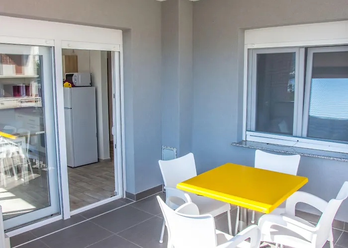 Apartman Franci Pag With Heating And Open Year Pag Town