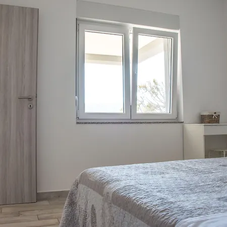 Franci Pag With Heating And Open Year Apartament Pag Town