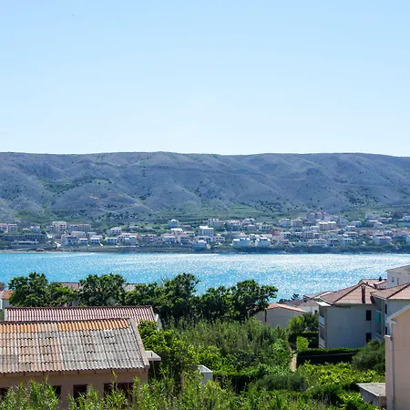 Franci Pag With Heating And Open Year *