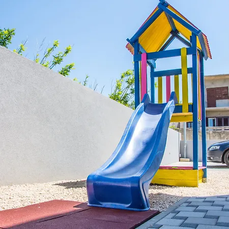 Franci Pag With Heating And Open Year Appartamento