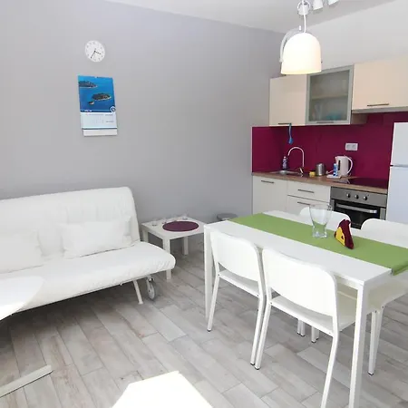 Apartment Franci Pag Town