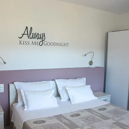Apartment Franci Pag Town