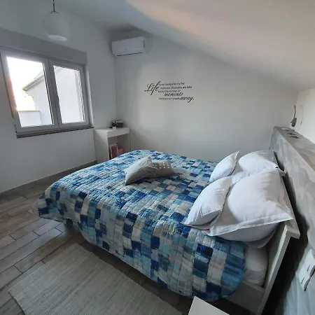 Franci Pag With Heating And Open Year *