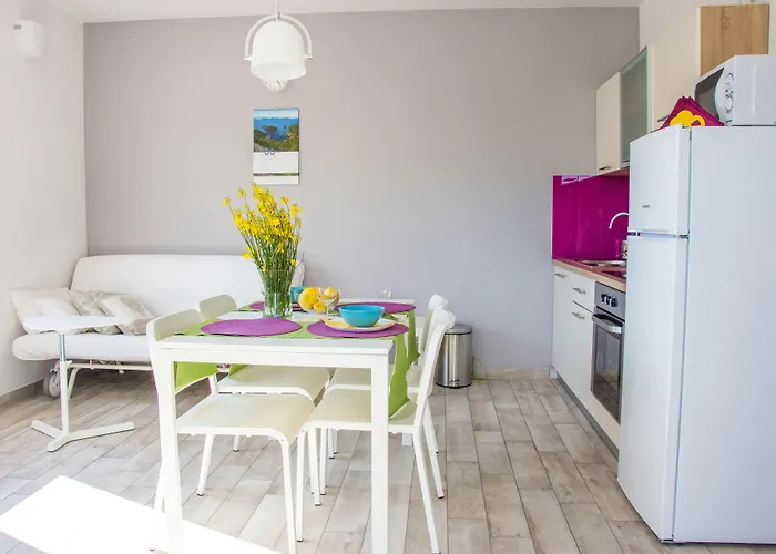 Apartmán Franci Pag With Heating And Open Year