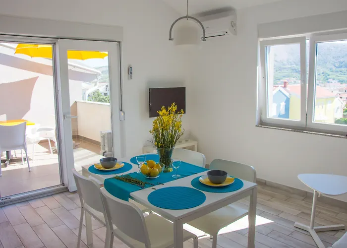 Franci Pag With Heating And Open Year Appartement Pag Town