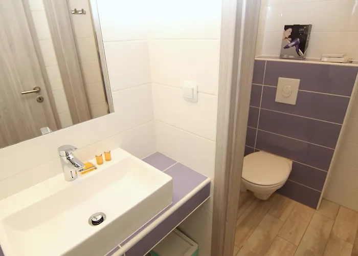 Apartamento Franci Pag With Heating And Open Year